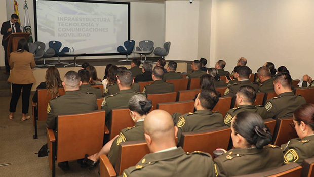 Asesorías y acompañamiento interno