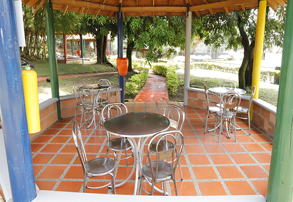 Centro Vacacional Policía, El Círculo, Medellín