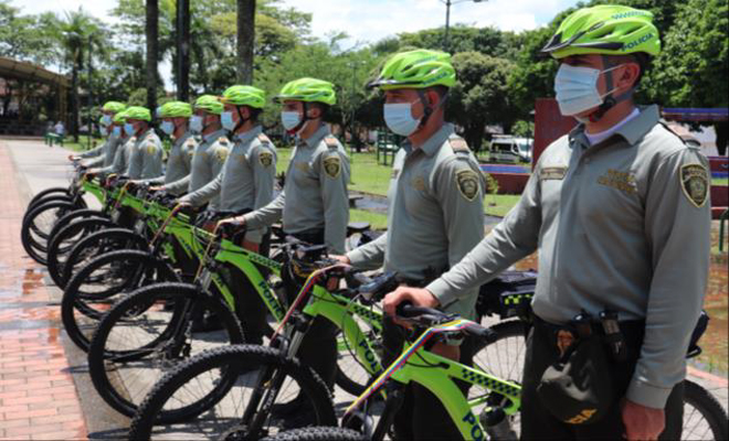 Policía recibió 100 bicicletas por parte de la Alcaldía de Villavicencio para fortalecer la seguridad y convivencia ciudadana