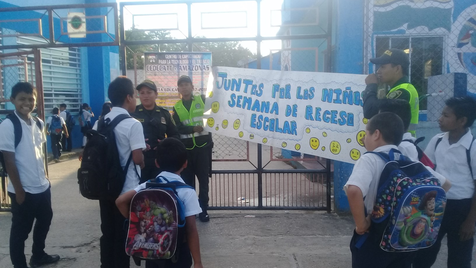 Comunidad educativa del colegio francisco “pacho” vela recibió la visita de los uniformados 