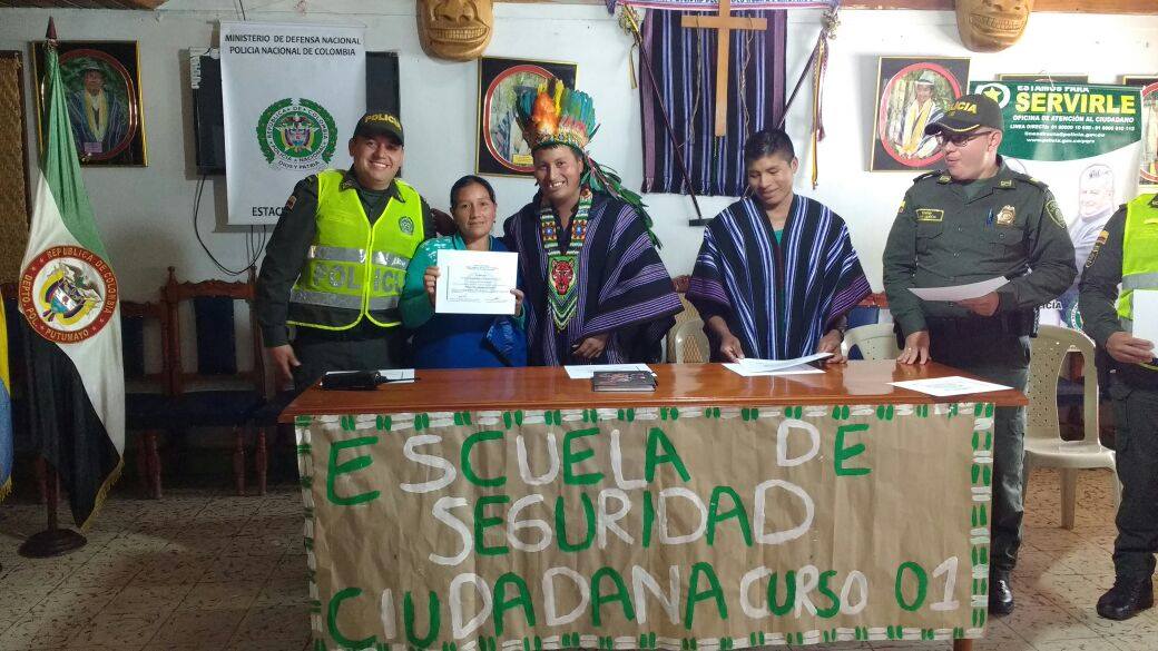 Curso 01 de la escuela de seguridad indígena, certificados en convivencia y paz