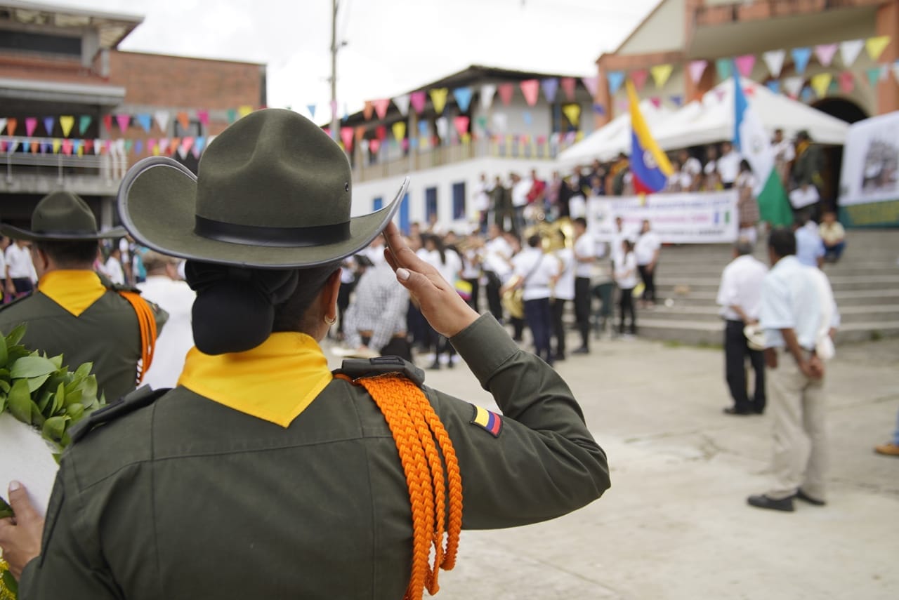 Un homenaje a los policías y pobladores que perdieron la vida en la toma del corregimiento la Arboleda hace 18 años 