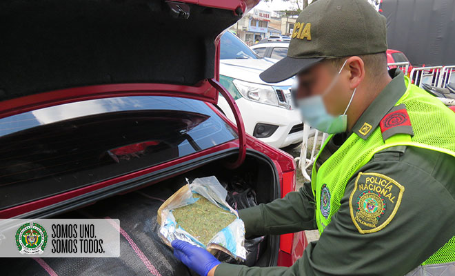 Hallamos_un_vehículo_abandonado_con_marihuana