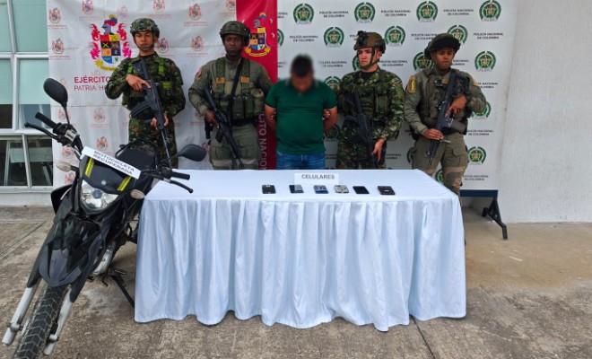 Capturado, con celulares y motocicleta, en custodia de la Policía Nacional
