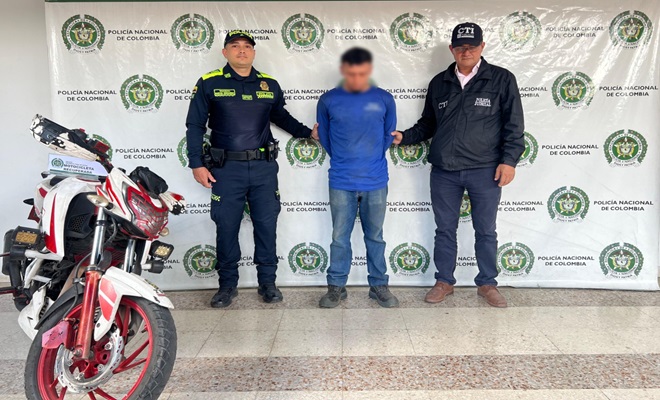 Captura en flagrancia y recuperación de motocicleta