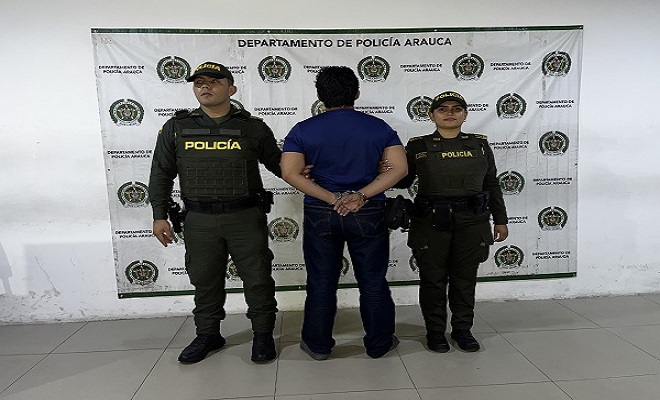 Dos Policías y un ciudadano capturado 
