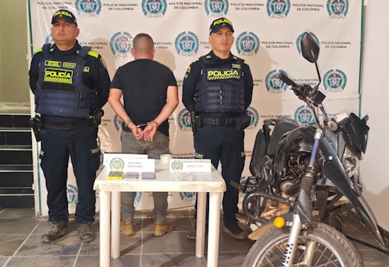 Cuatro capturados y tres menores aprehendidos por extorsión