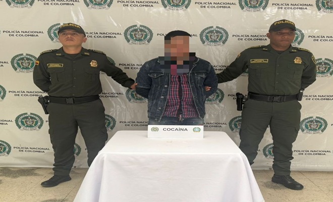 dos polic&iacute;as y un detenido en el centro
