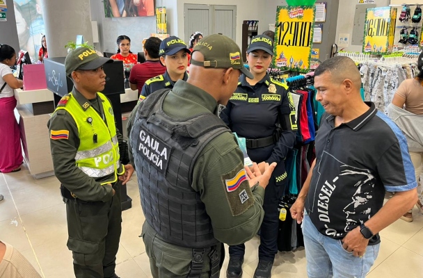 Policía Fiscal y Aduanera, GAULA, Policía de Turismo y la Zona de Atención Policial desarrollan acciones conjuntas en el marco del Plan Navidad