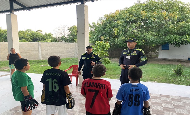 Policía y comunidad