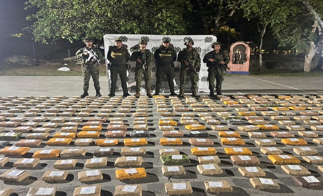 Seis uniformados del Ejército y Policía junto a 657 paquetes de marihuana