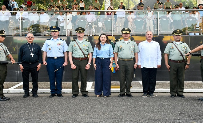 Solemne ceremonia presidida por el jefe nacional del servicio de policía