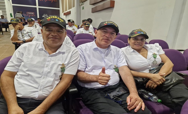 Tres veteranos de la Policía Nacional
