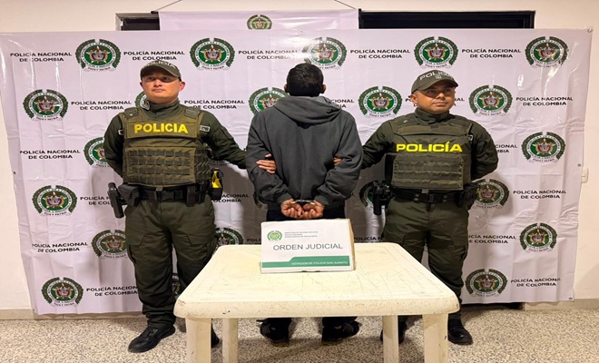 Un capturado por homicidio y dos polic&iacute;as