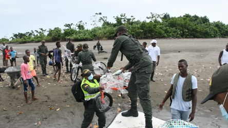 actividad-policia-nacional-isla-punta-soldado-buenaventura-valle