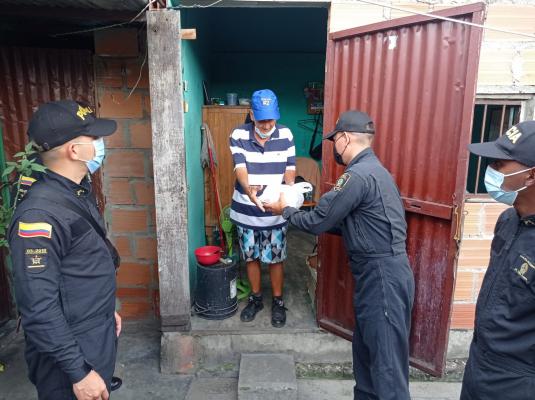 Sirviendo de Corazón a los que más los necesitan