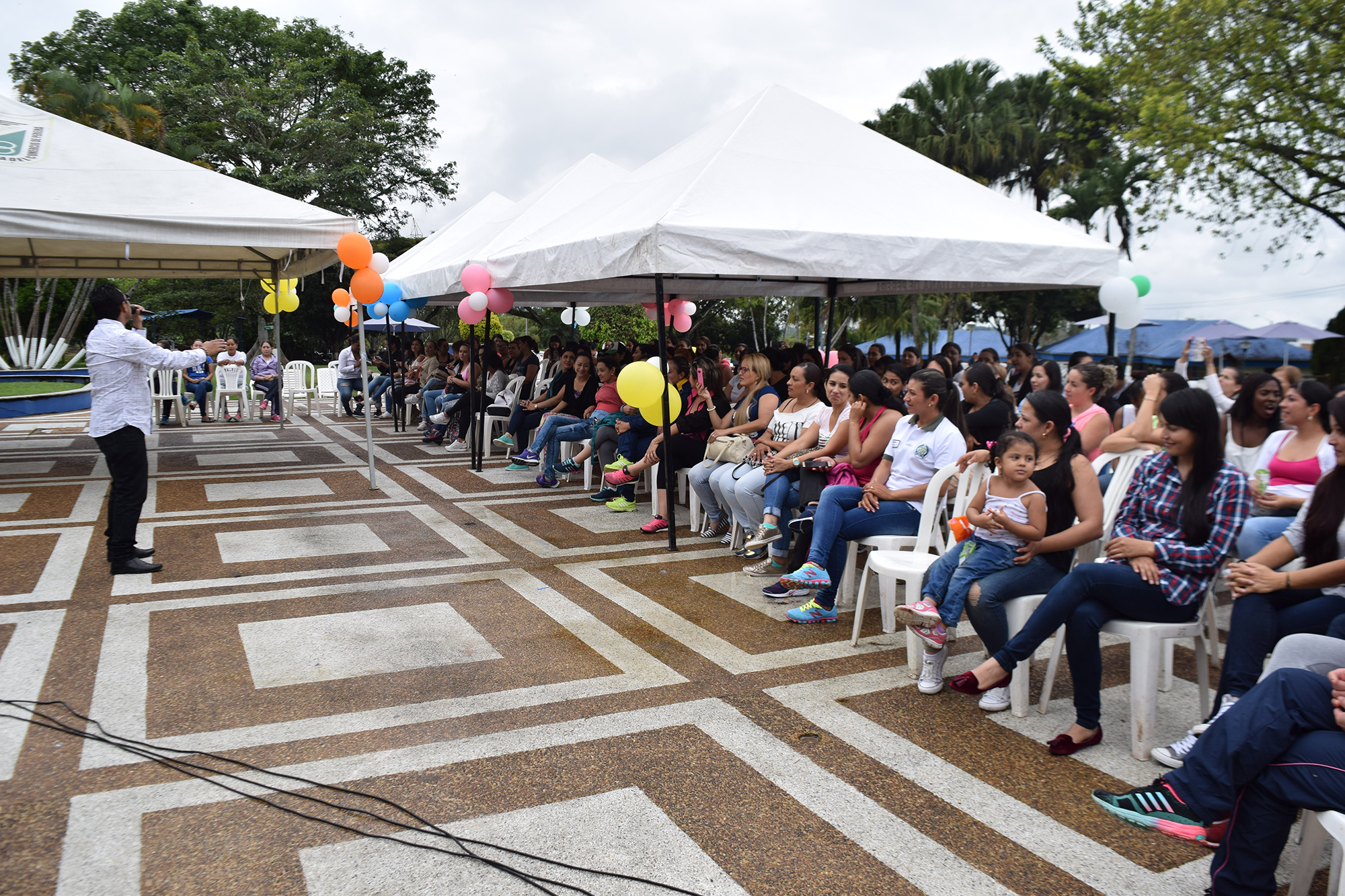 Un homenaje a las mujeres que laboran en la Policía Metropolitana de Pereira