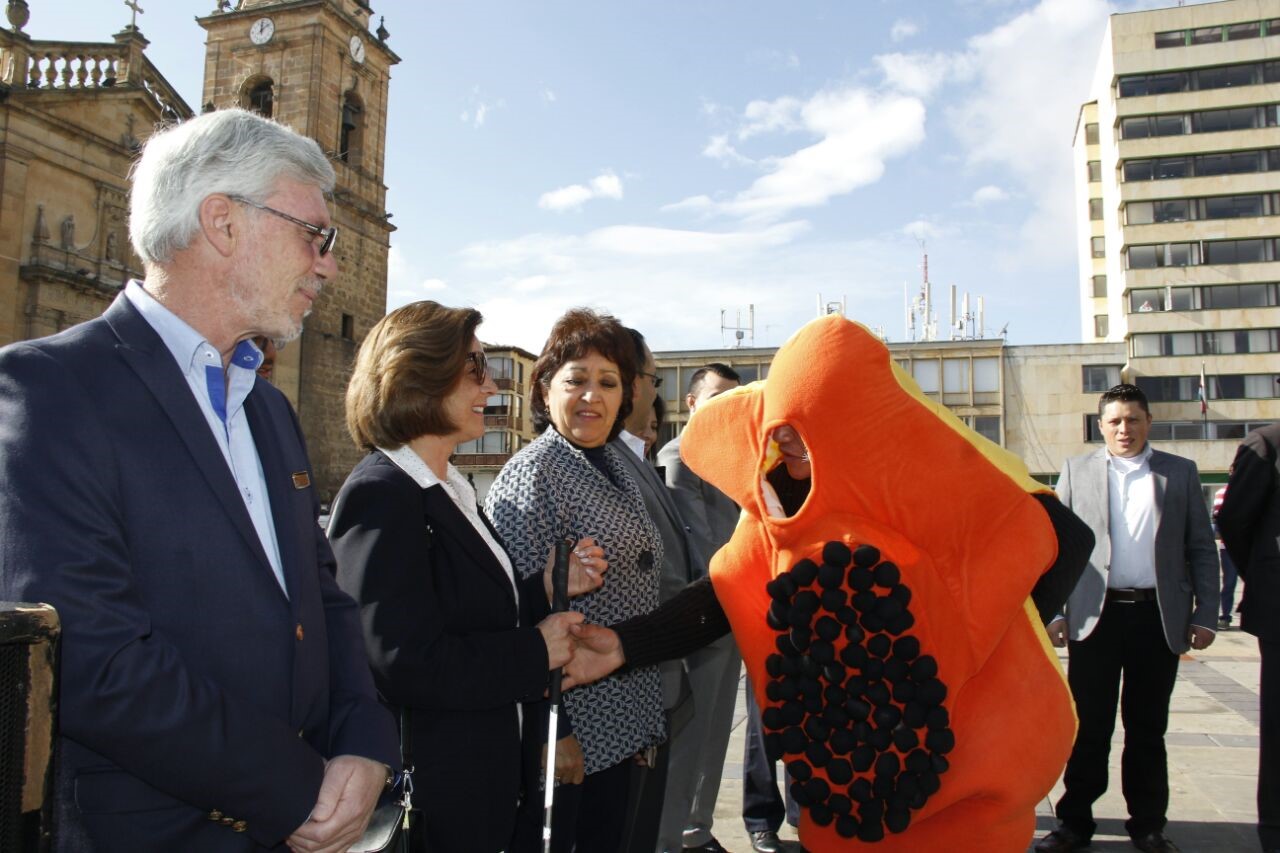 lanzamiento-campaña-policia