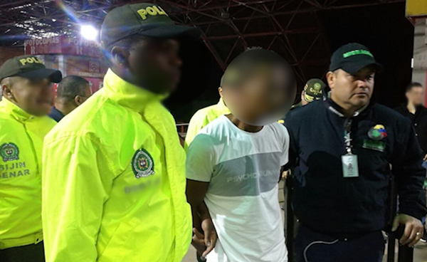 captura-policia-colombia-ecuador-homicida-lider-social