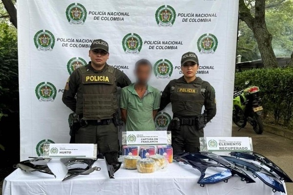 Dos Policías, un capturado por Hurto y elementos incautados en el centro de Neiva