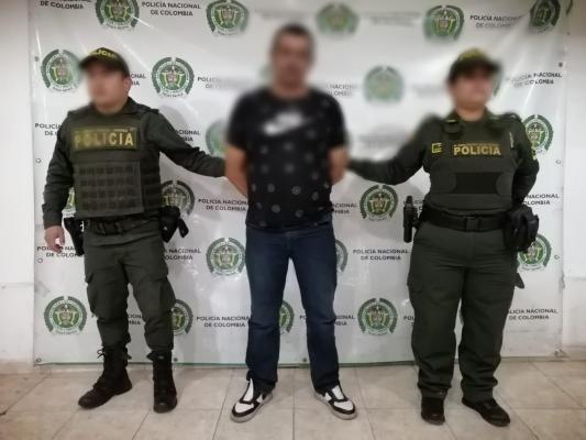 Capturado con circular azul