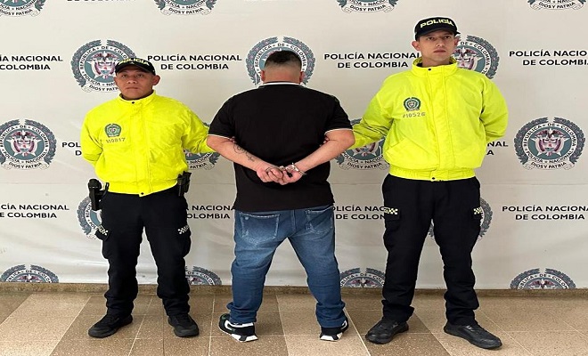 Se entrega hombre incluido en el cartel de los más buscados en Armenia, Quindío