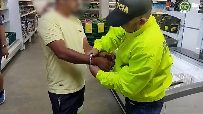 Capturado Esposado