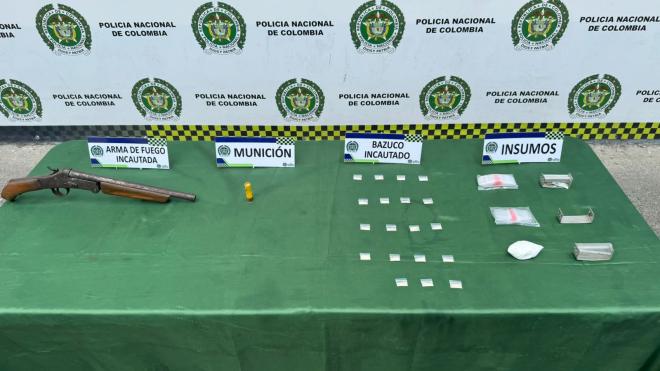 Dos menores de edad son aprehendidos en flagrancia por el delito de fabricación, tráfico, porte o tenencia de armas de fuego