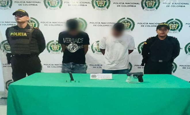 Capturados en flagrancia dos hombres por el delito de porte ilegal de armas de fuego y hurto
