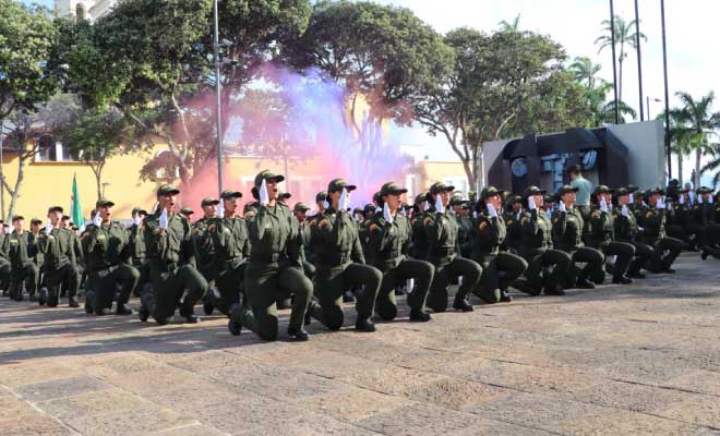 Uniformados del nivel ejecutivo, patrulleros y auxiliares de Policía reafirmaron su compromiso con el servicio a la patria y la seguridad ciudadana.