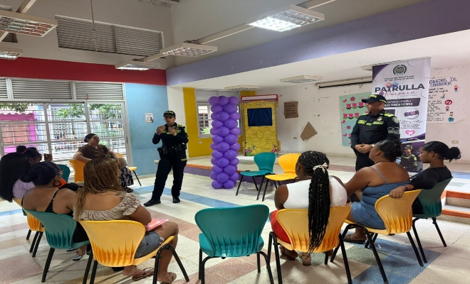 Charlas con la comunidad la Patrulla P&uacute;rpura llega a barrios y corregimientos de Cartagena