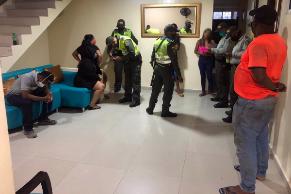 Cierre-de-hotel-por-no-respetar-decretos