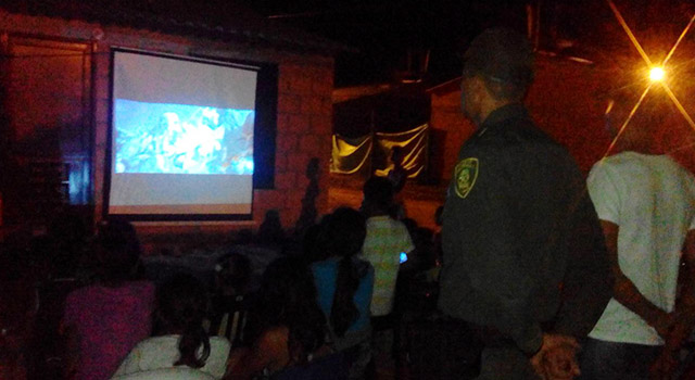 La Policía Nacional-llega con-‘Cine al parque’-a los municipios del Meta