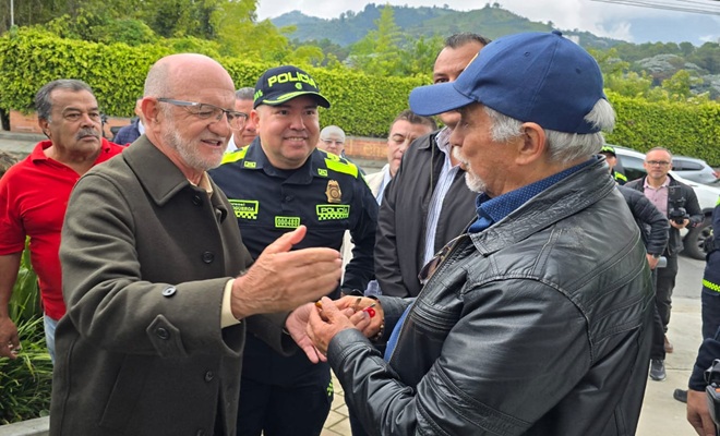 Autoridades y comunidad