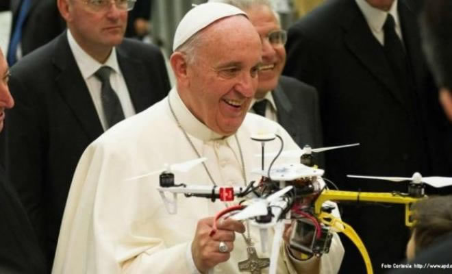  drones-visita-papa-colombia