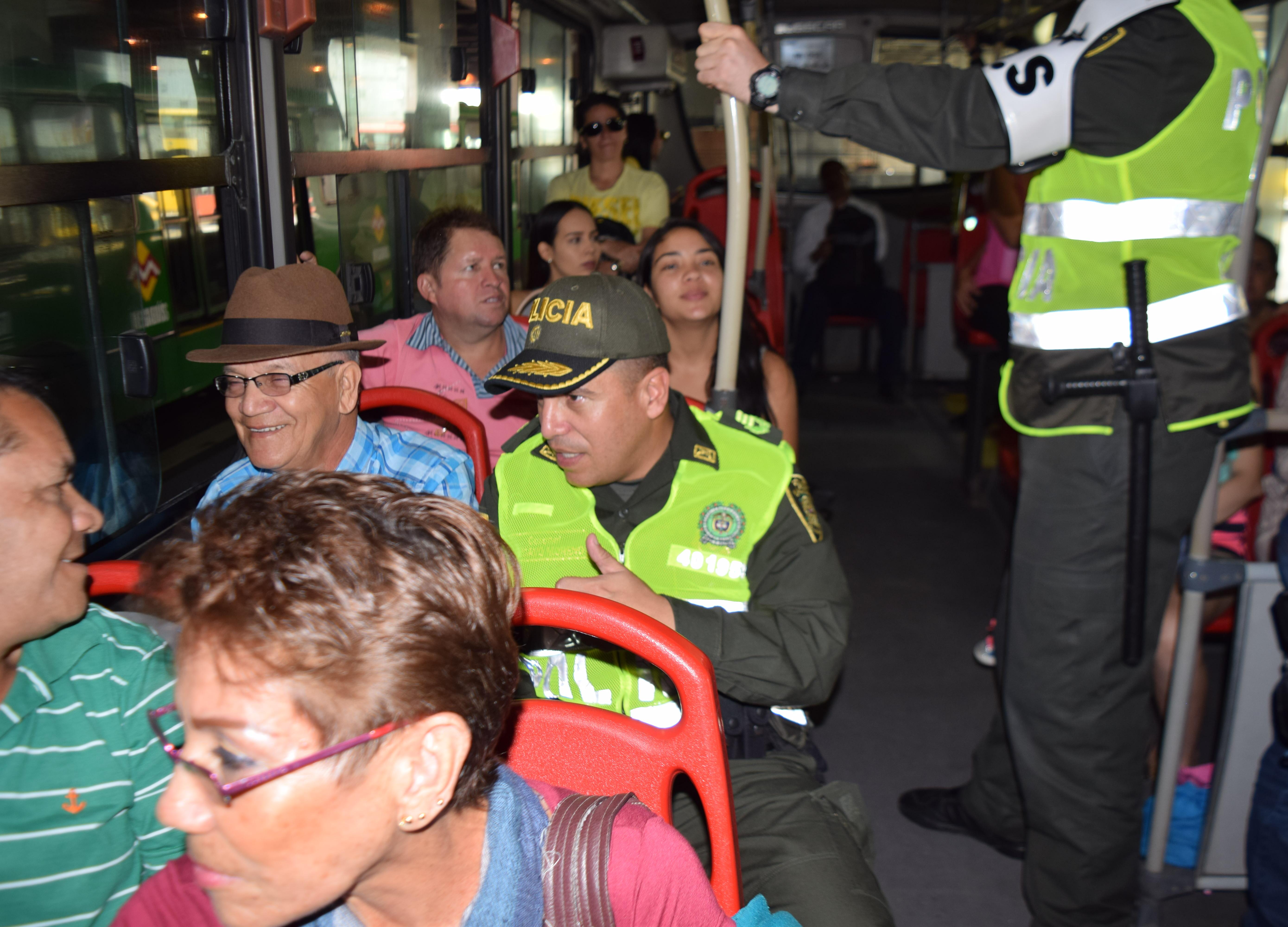 Realizamos operativos de seguridad en el servicio de transporte masivo