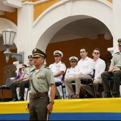El señor coronel Alejandro Reyes Ramírez recibe el mando del Departamento de Policía Bolívar