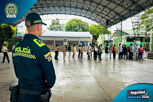 Policía presta seguridad al normal desarrollo de la jornada electoral
