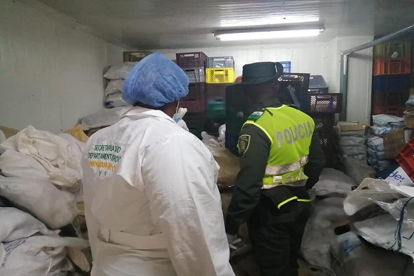 En-operativos-de-control-a-carnicerías-y-frigoríficos-de-Quibdó,-incautamos-alimentos-vencidos