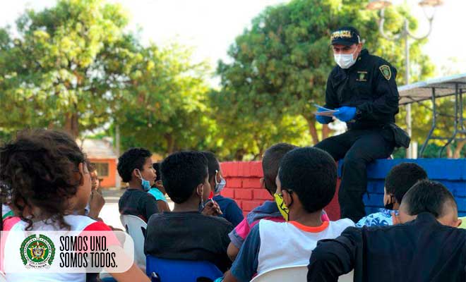 Incentivamos a los niños, niñas y adolescentes a adquirir el hábito de la lectura.