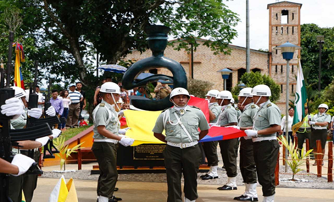 Develación Monumento Edificadores de Paz.