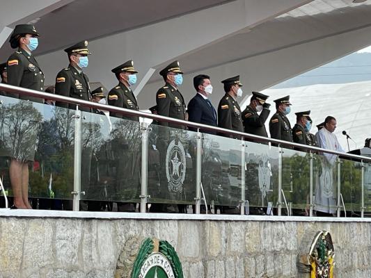 Ascenso de un personal de Nivel Ejecutivo e ingreso al grado de Subintendente de patrulleros de la Policía Nacional 