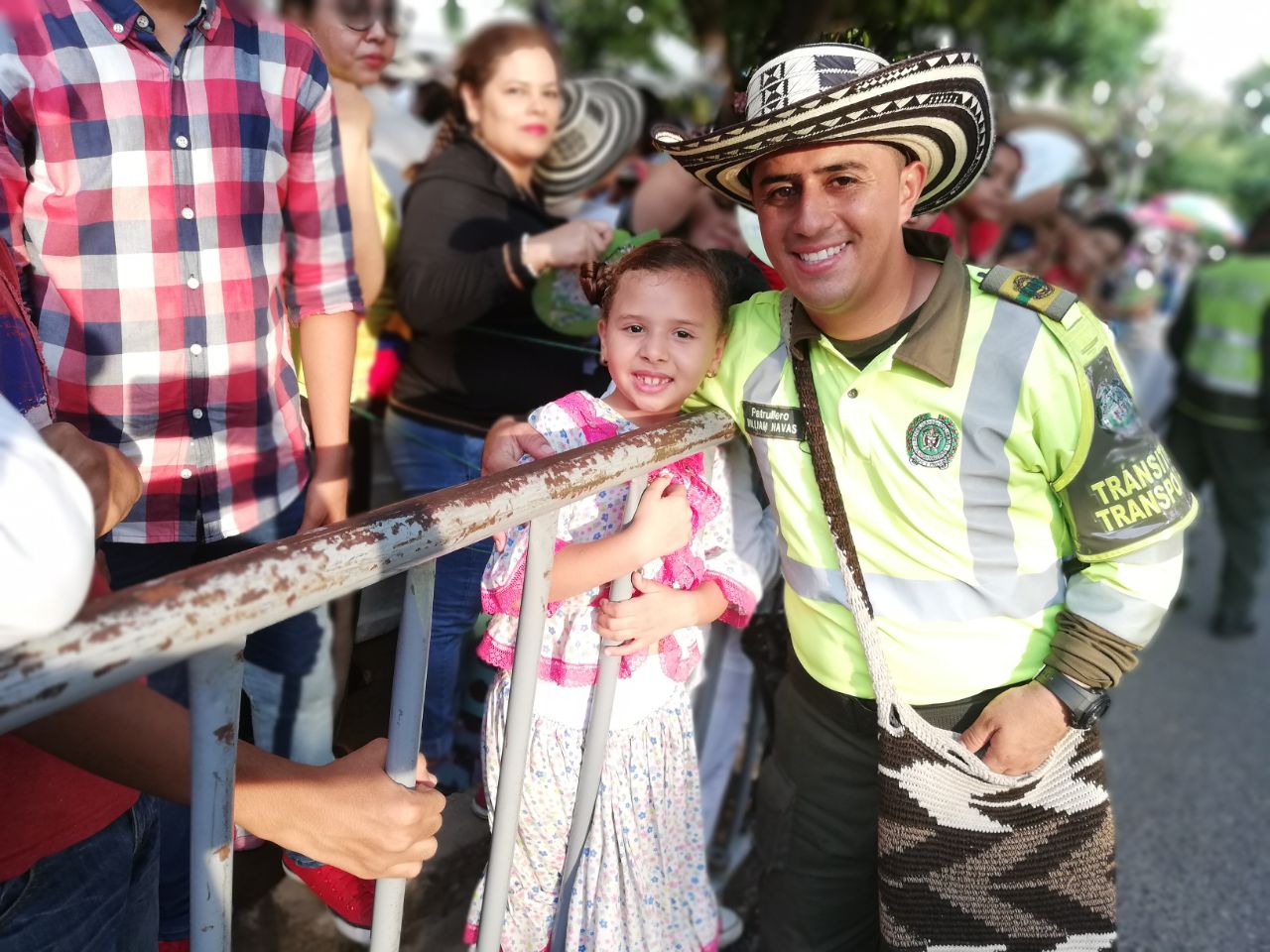 Inspirados en usted, trabajamos por una fiesta en paz 