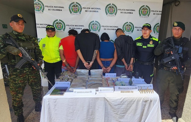 Capturadas cuatro personas e incautadas armas, munición y estupefacientes durante operativos en Montenegro, Quindío