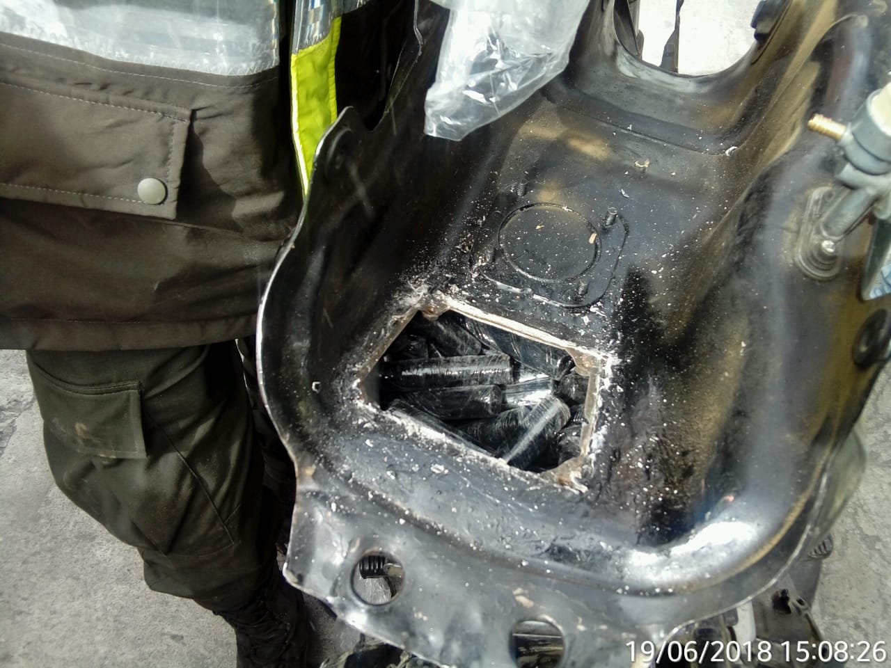 Hallamos-caleta-con-477-dediles-de-morfina-que-serían-enviados-al-Ecuador 