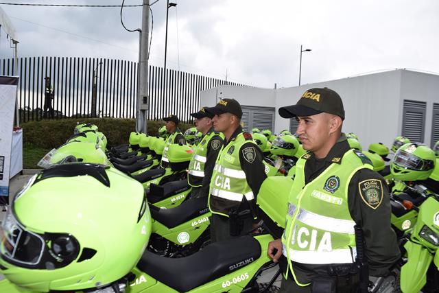 Una-policía-para-la-gente-que-se-transforma-para-servir- mejor-y-que-piensa-en-sus-policías