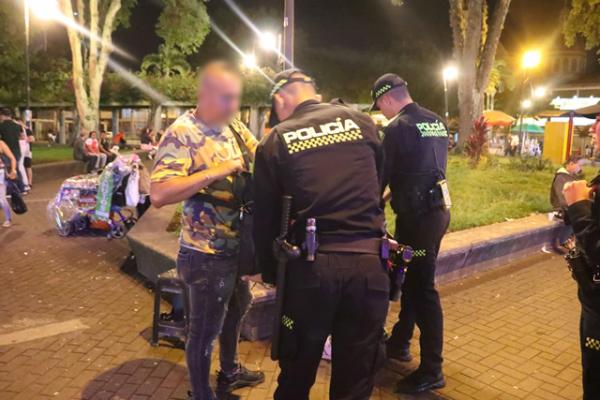 En los diferentes parques la Policía Metropolitana de Pereira, garantizo su seguridad