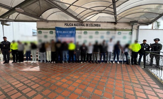 quince capturados, cuatro policías y tres funcionarios del CTI