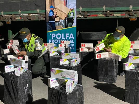 La_POLFA_aprehendió_8_mil_cajetillas_de_cigarrillos_en_Santander_2