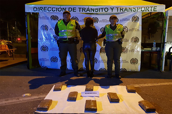 El alijo venía camuflado en una maleta en el compartimiento de equipaje del bus